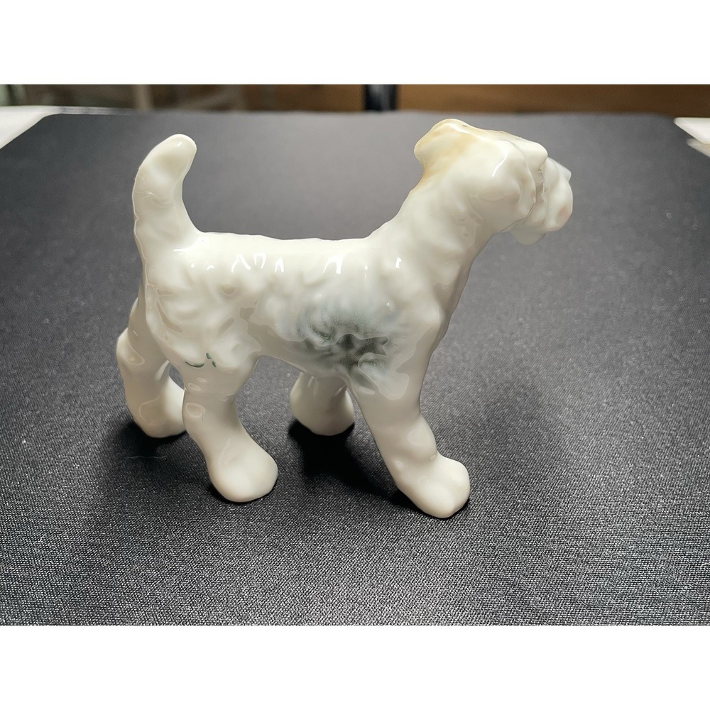 Vintage 1950s Wirehair Fox Terrier Porcelain Dog Figurine. Marked Made in Japan. - Picture 4 of 10